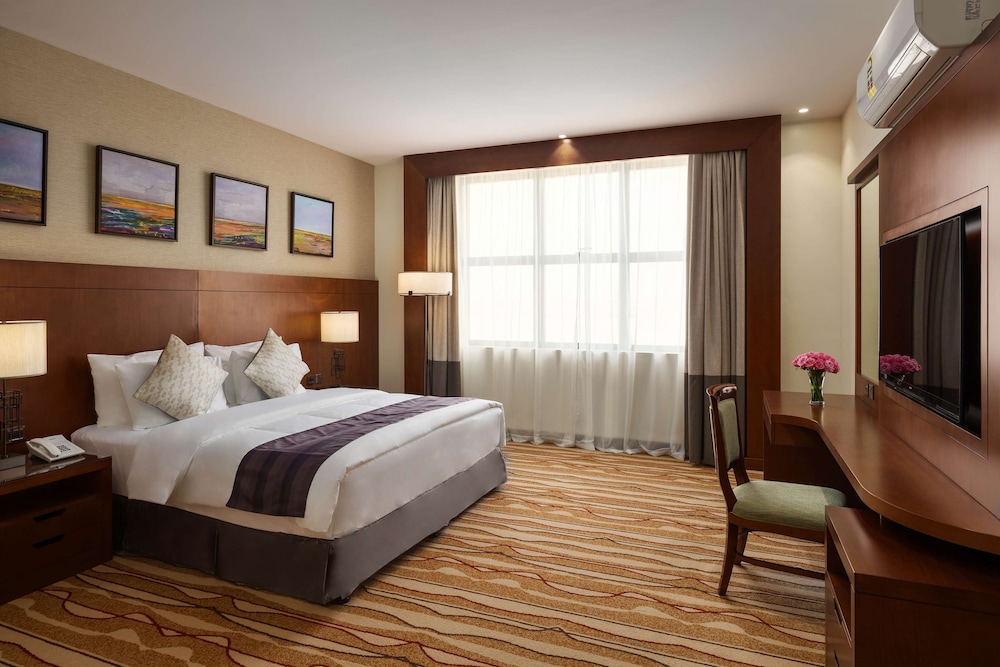 فندق راديسون بلو - بريدة(Radisson Blu Hotel Buraidah) 16/75