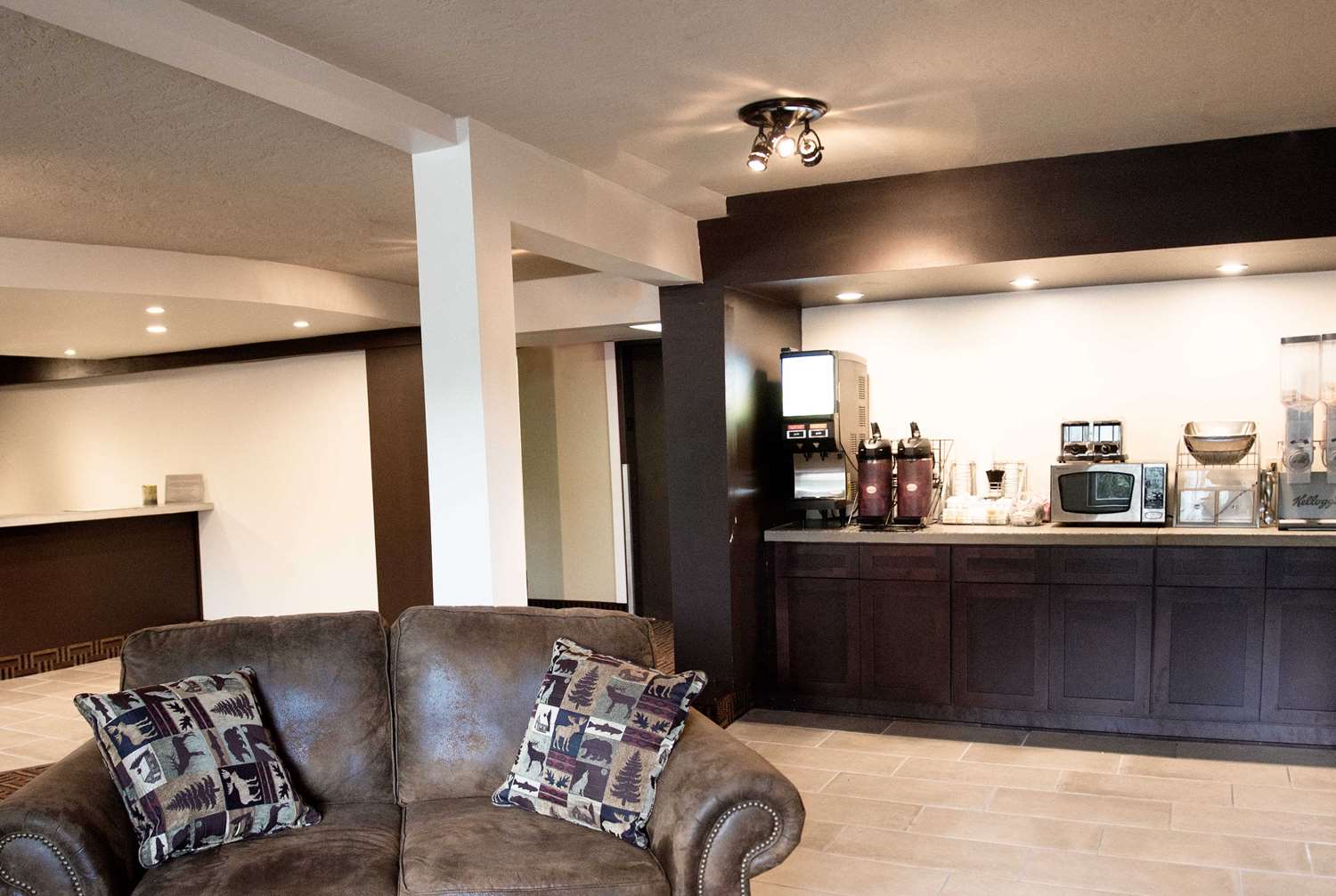 Super 8 By Wyndham Juneau 3/10