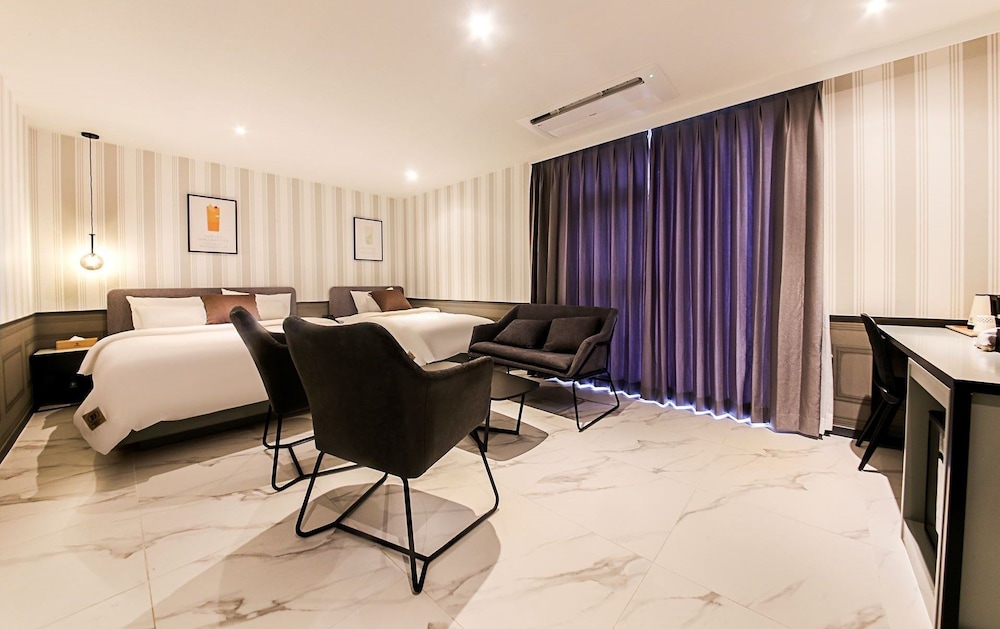 Hotel Yaja Chungmu Jagalchi 31/44