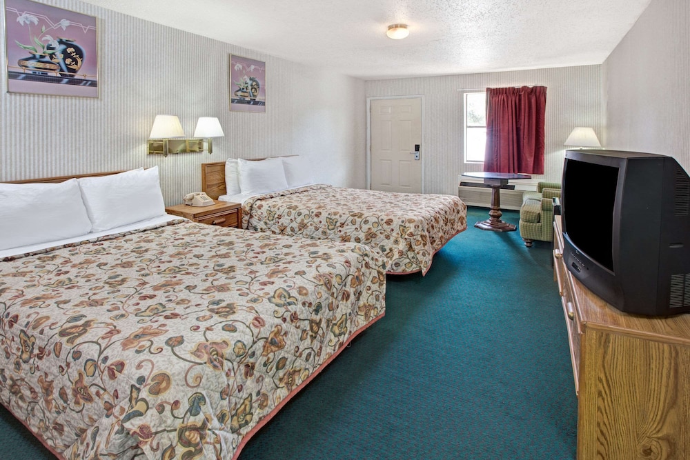 Room, 2 Double Beds, Smoking