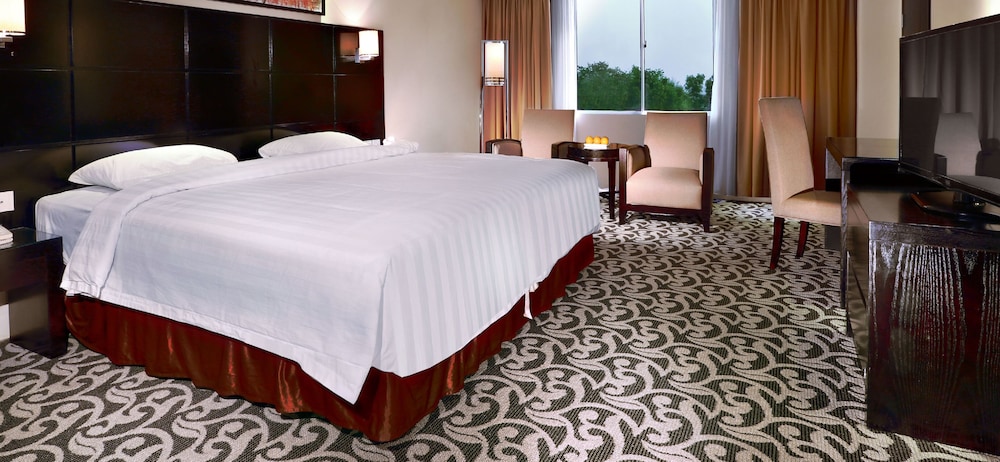 Aston Karimun City Hotel 8/25