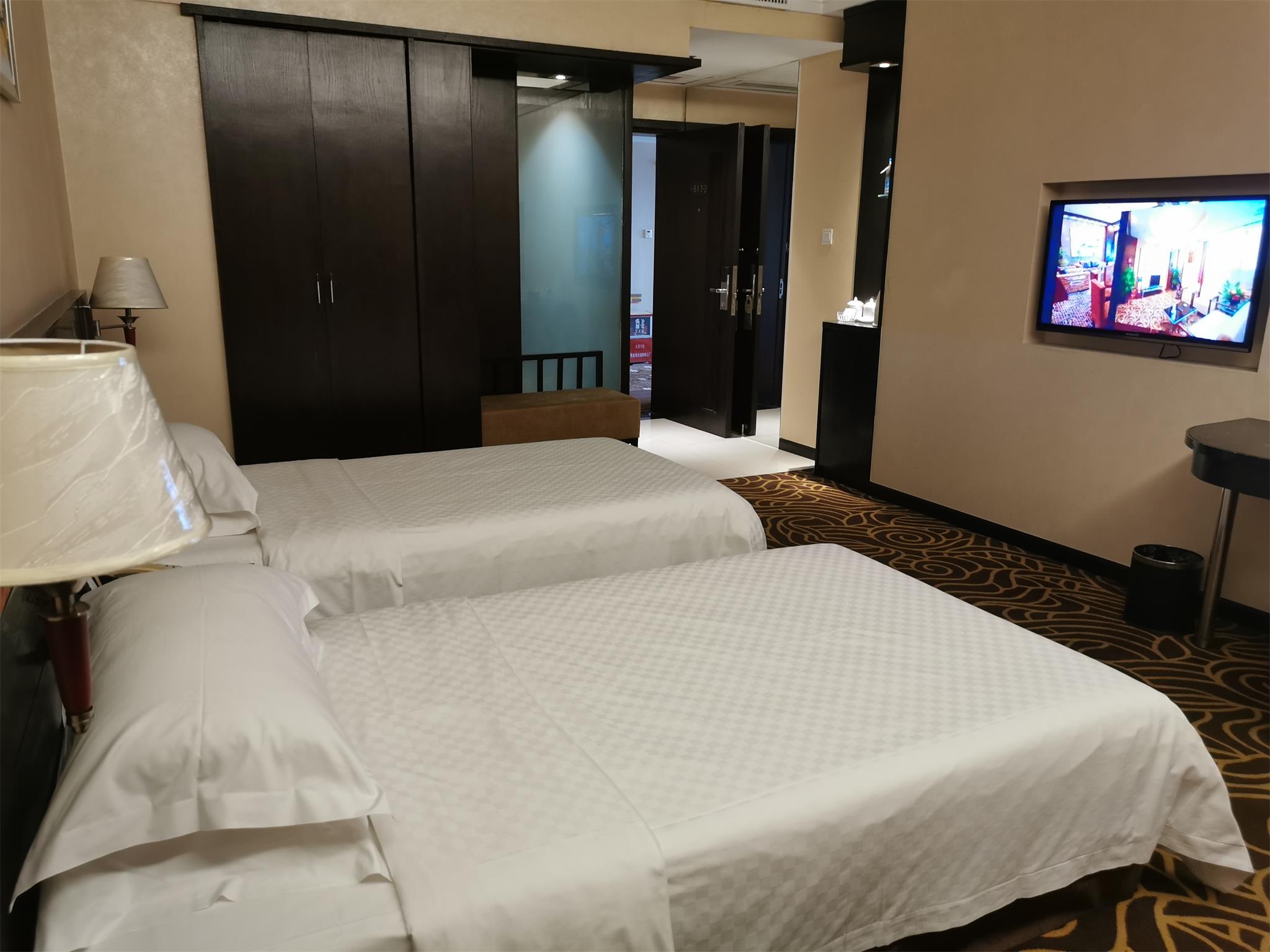Huashi Gdh Hotel 9/20