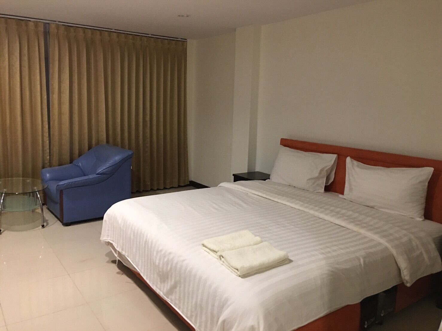 Vip, King Bed