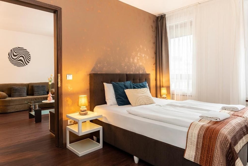 1 BEDROOM, DELUXE, APARTMENT, BALCONY