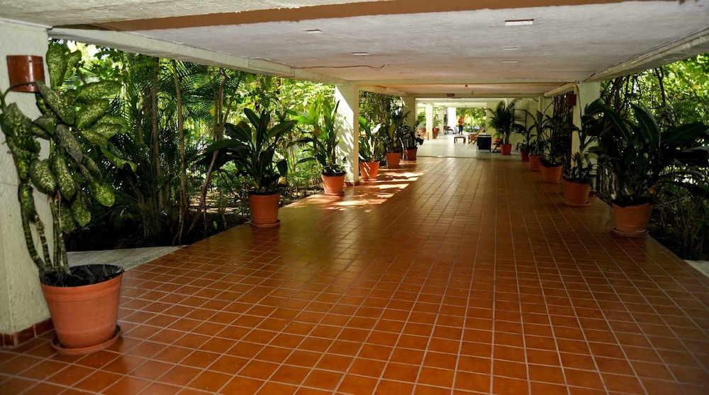 Villas Paraiso Hotel 24/32