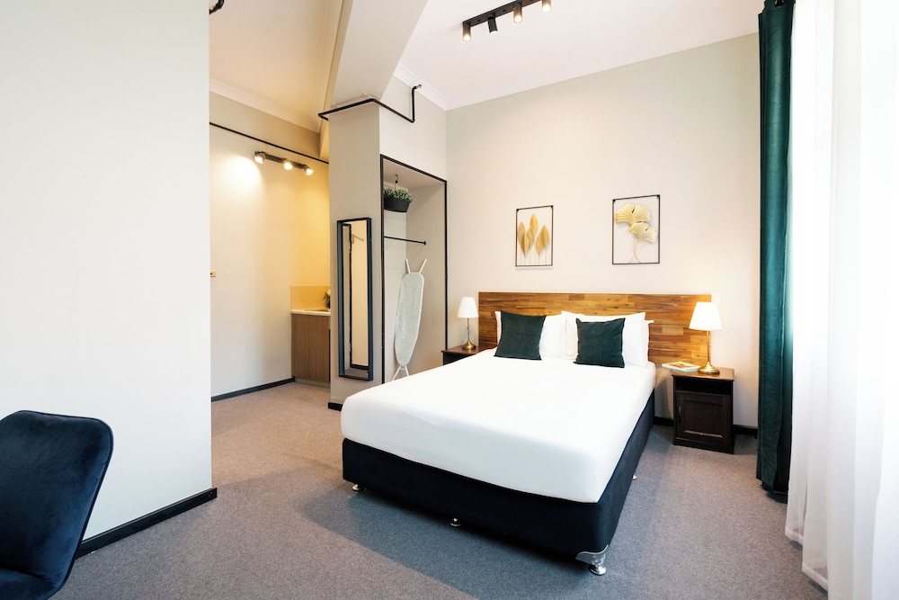 City Budget Hotel 24/60