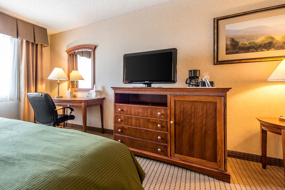 Baymont By Wyndham Fort Morgan 28/48