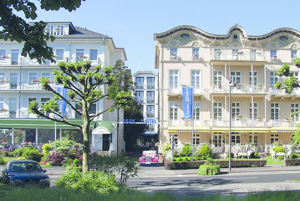 Parkhotel 2/50