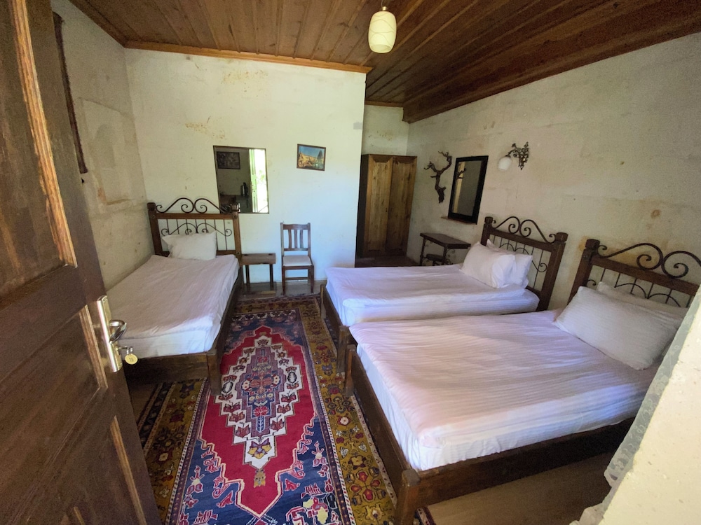 Kemal's Guest House 18/50