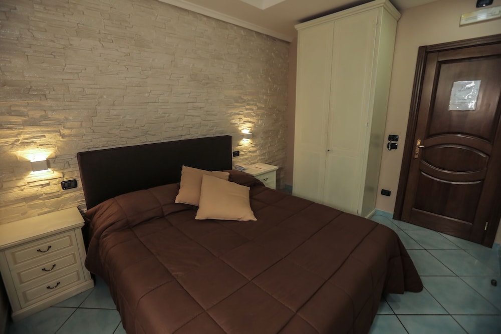 Albergo Pompei Valley 34/66