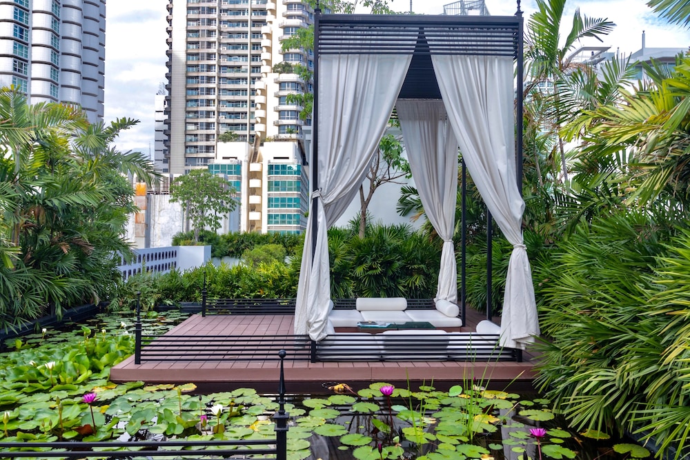 Movenpick Hotel Sukhumvit 15 Bangkok 68/71