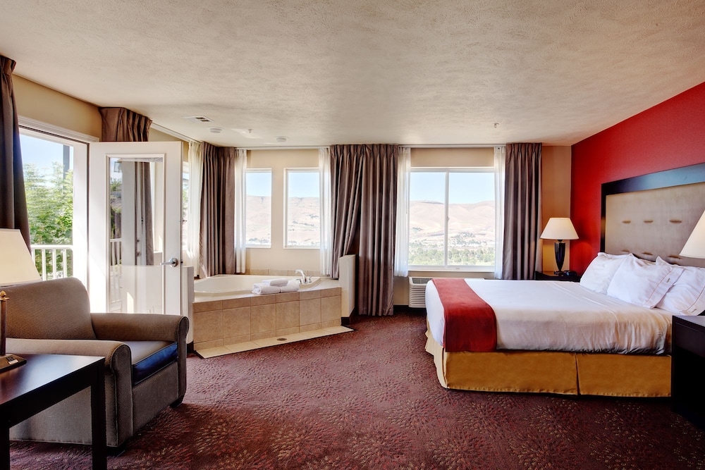 Holiday Inn Express Lewiston 16/77