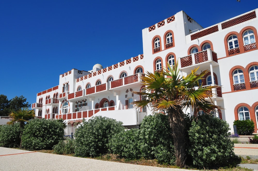 Residence Vacanceole de L'Ocean in LA TRANCHE-SUR-MER
