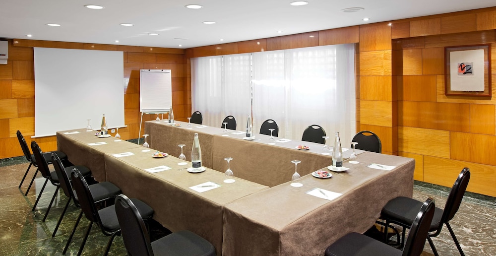 Nh Barcelona Entenza Hotel 40/47
