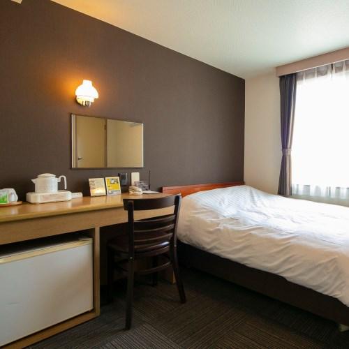 Semi Room, Semi Double Bed, Smoking
