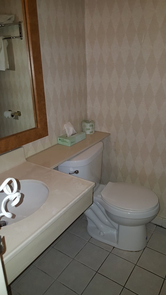 Motel6 Oriskany, NY 56/57