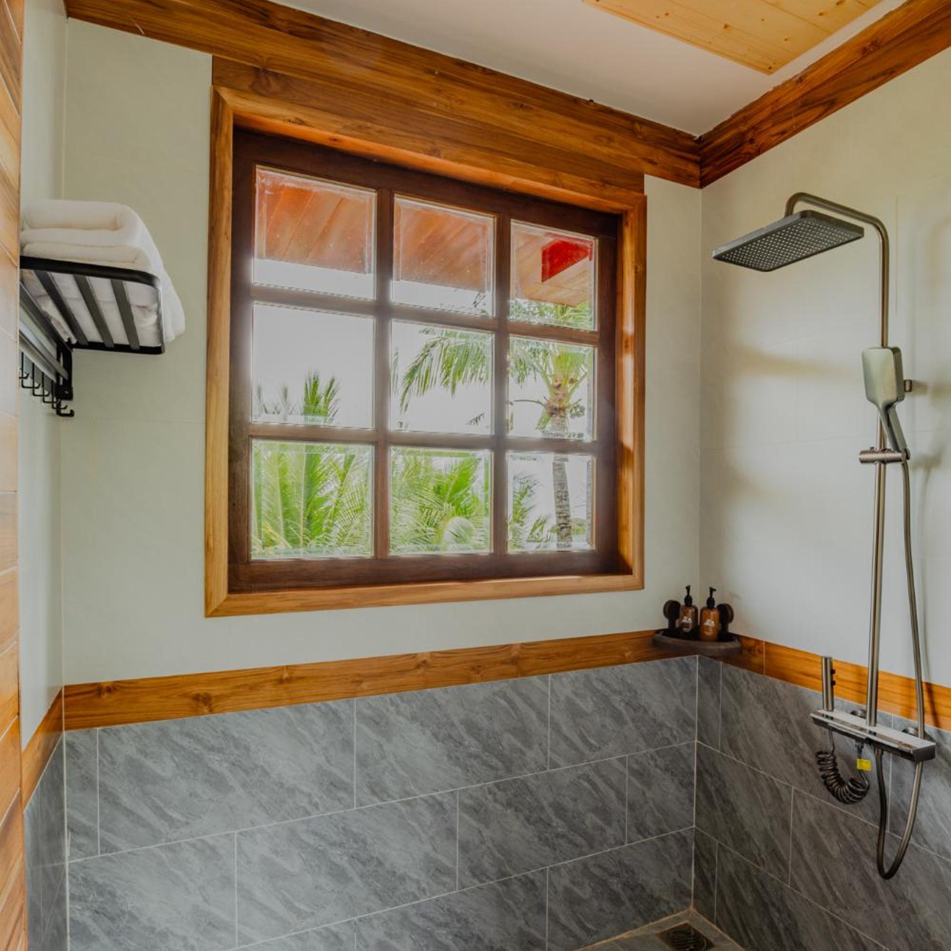 Rocks Beach Boutique Bungalows 80/80