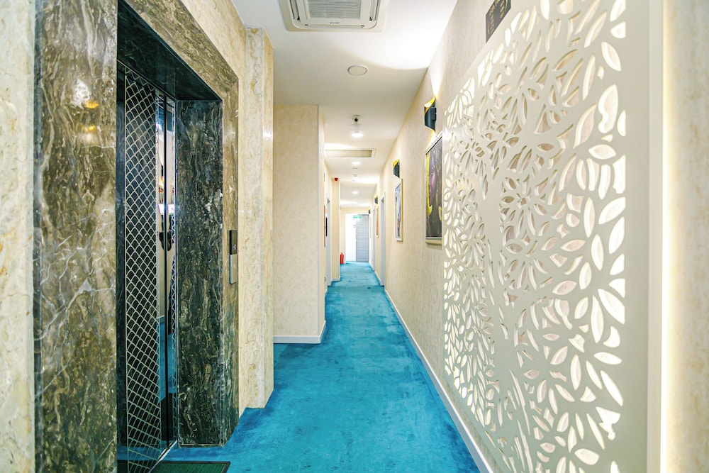 Essam Deluxe Hotel 48/50