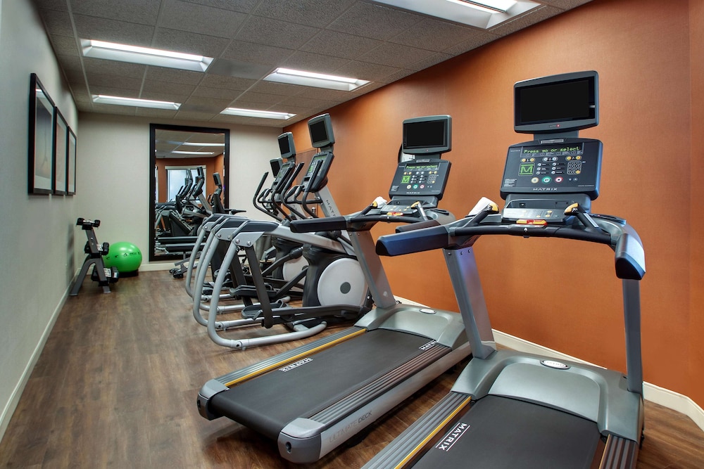 Drury Inn & Suites Iowa City Coralville 23/50