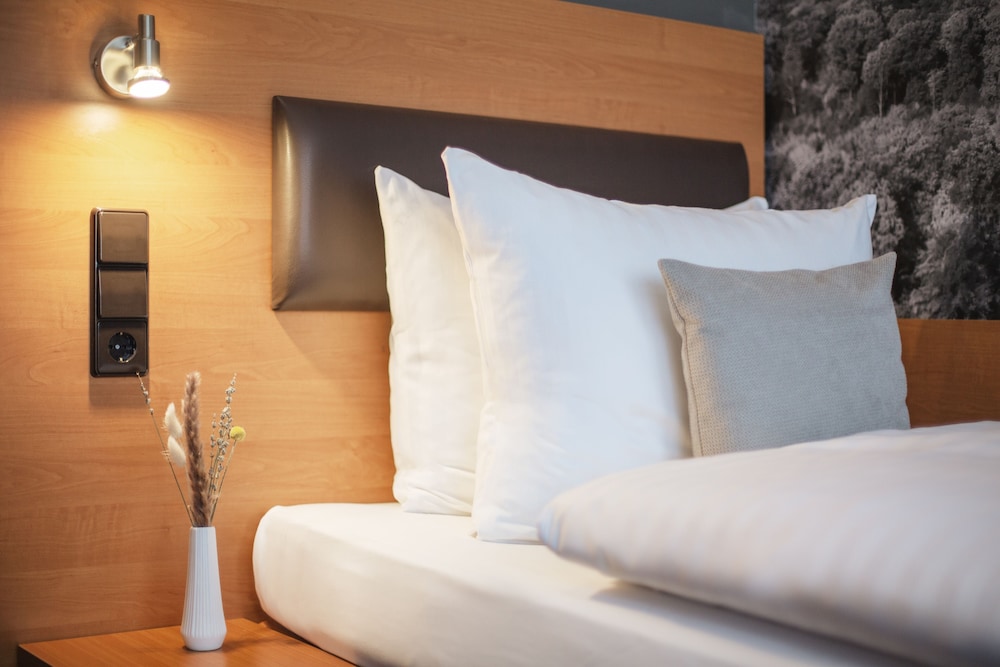 Garner Hotel Stuttgart - Zuffenhausen By IHG 24/61