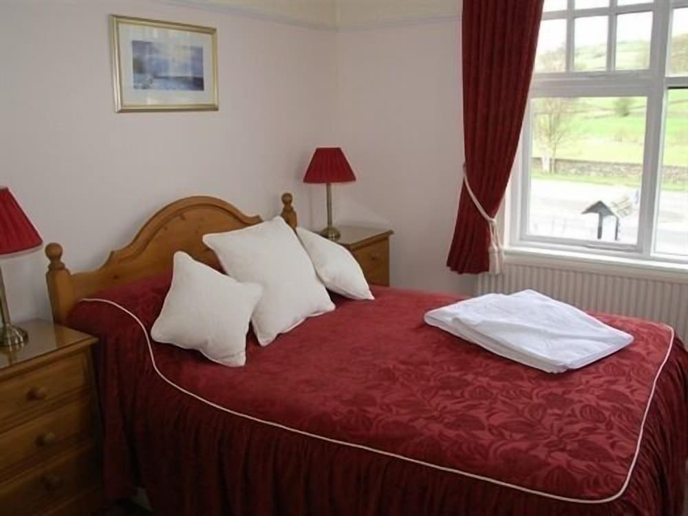 Meadowcroft Country Guest House 8/27