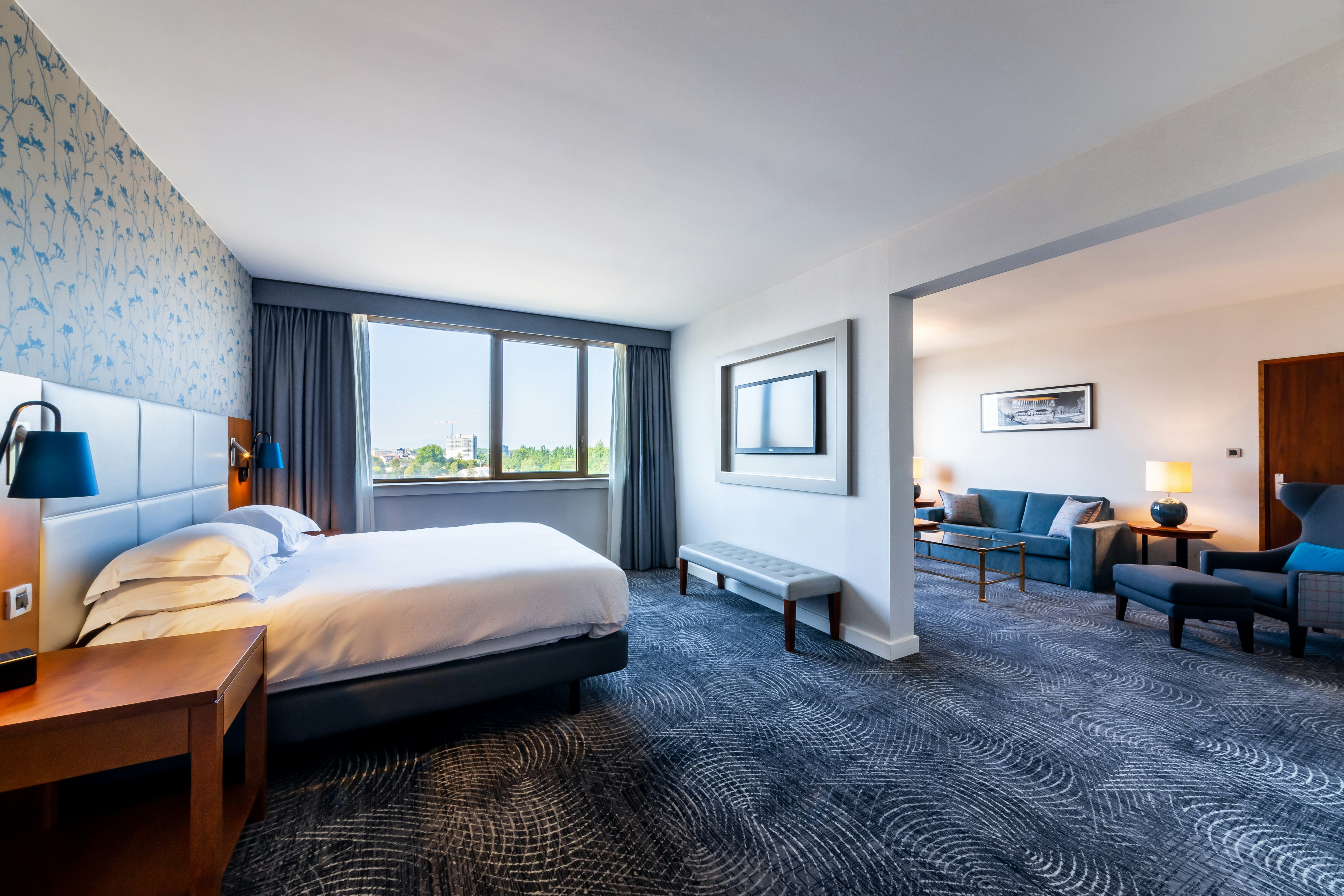 Junior Suite, King Bed
