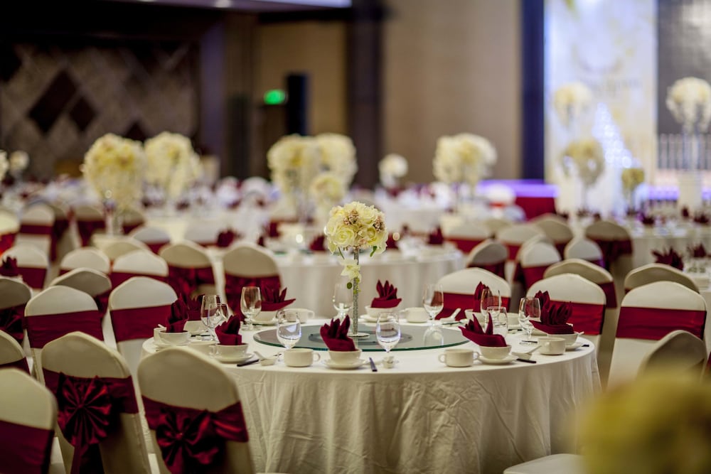 Muong Thanh Luxury Nhat Le Hotel 47/62