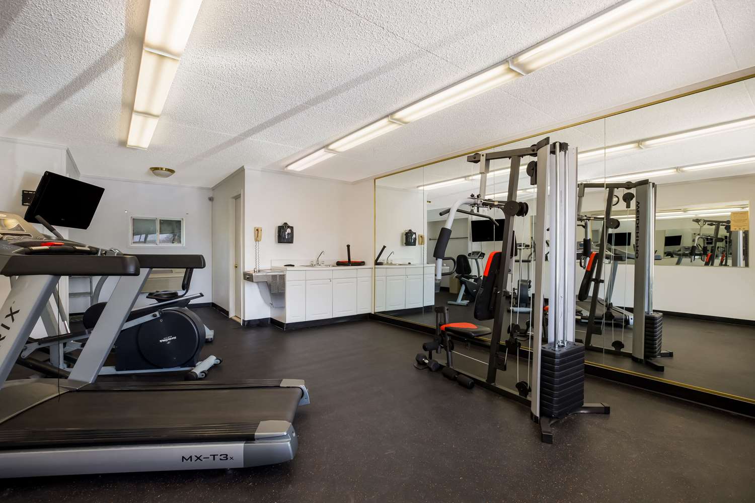 Quality Inn & Suites Millville 19/26