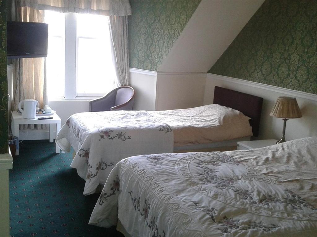 Capital Guest House 4/12