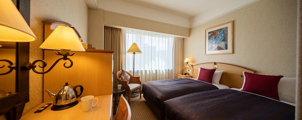 Hollywood, Twin Beds