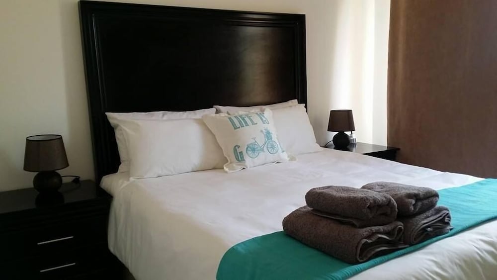 Alicia's B&B 8/19