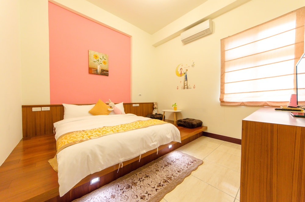 Encounter Hostel 4/47