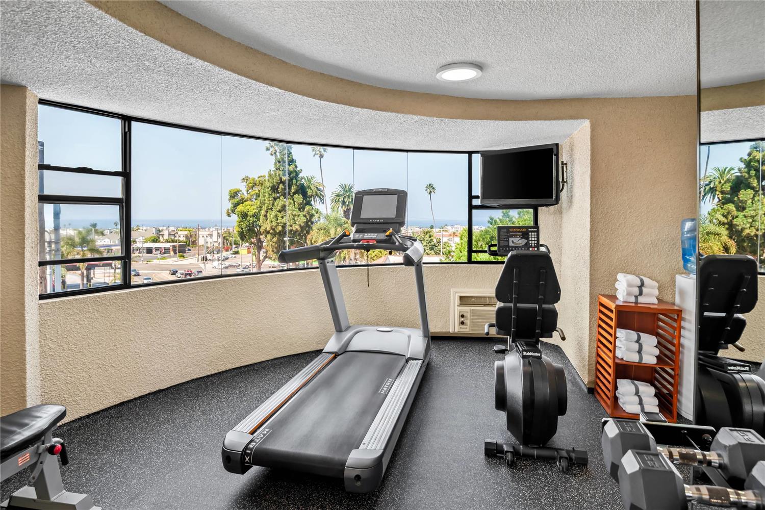 Quality Inn & Suites Hermosa Beach 24/38