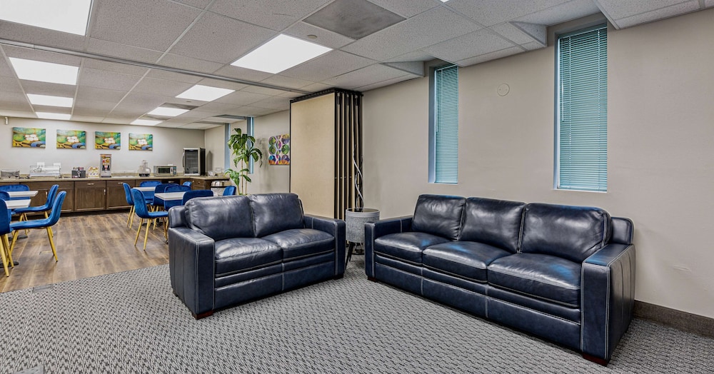 SureStay Plus Hotel by Best Western SeaTac Airport 15/30