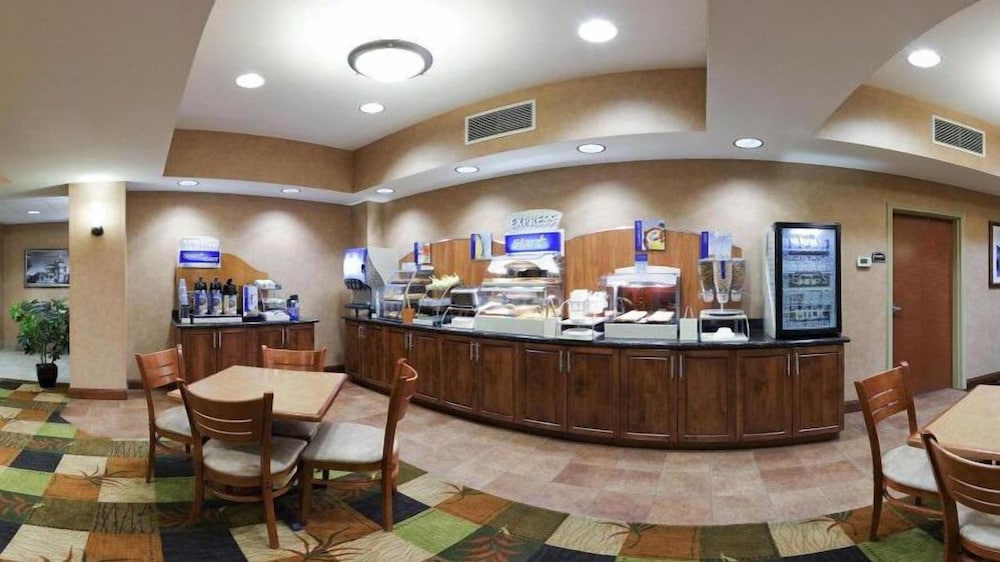 Holiday Inn Express Rawlins 4/78