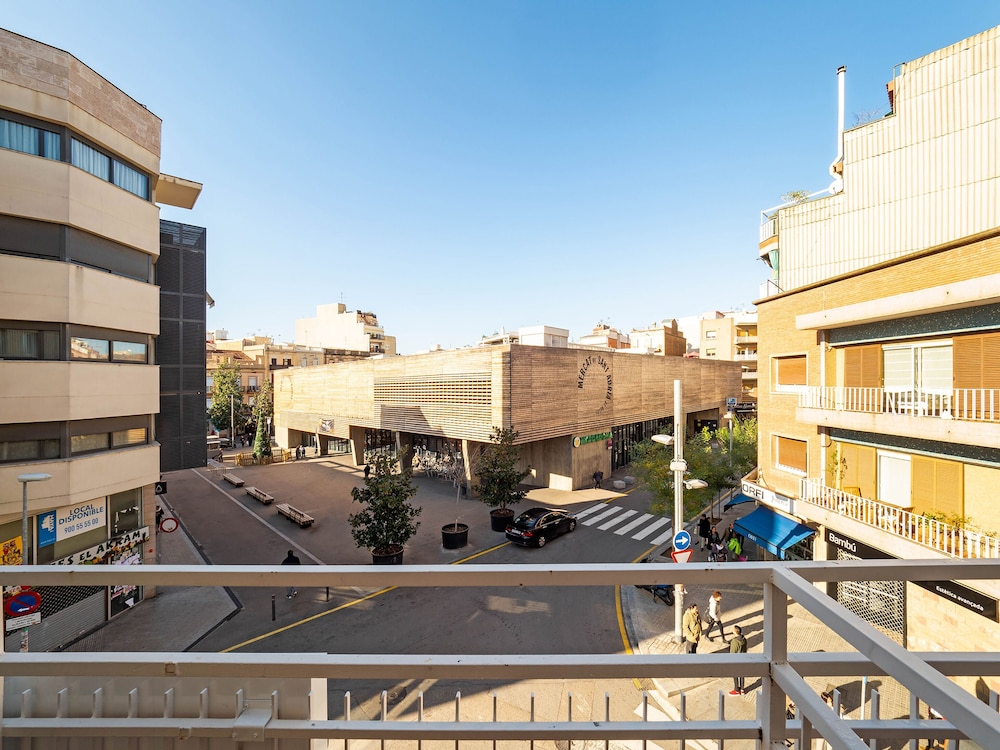 Hostal Athenas 36/42