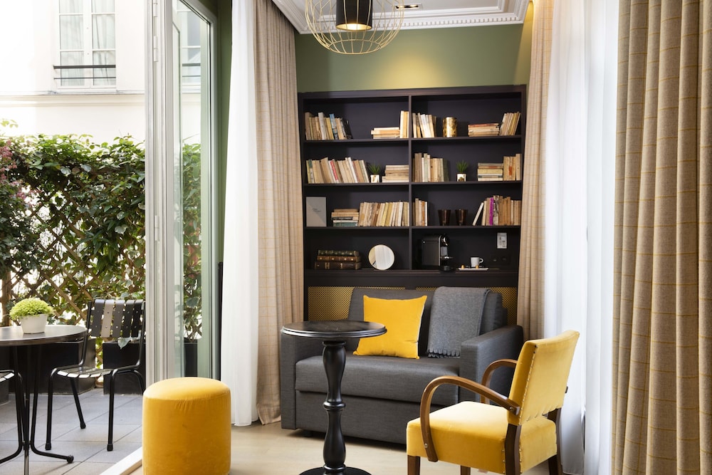 Hotel Monsieur 50/64