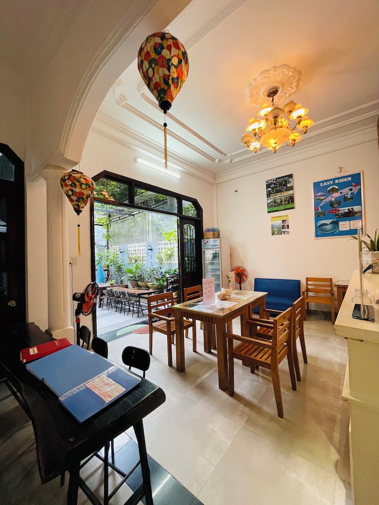 Shark Hotel - Hostel 35/50