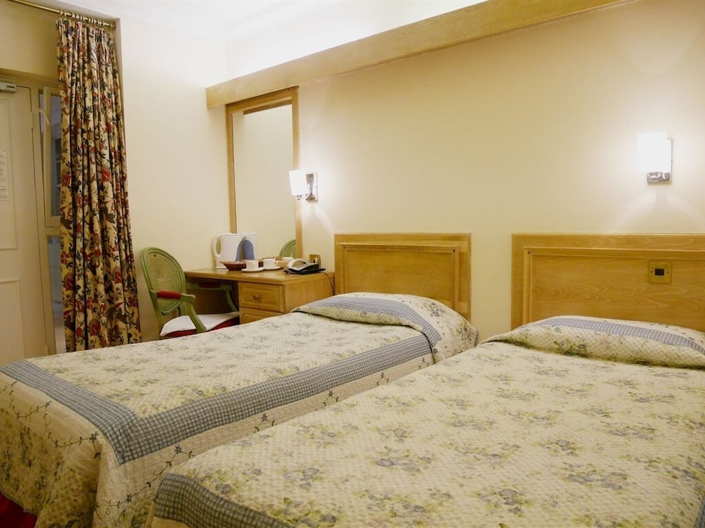 The Gresham Hotel 10/34