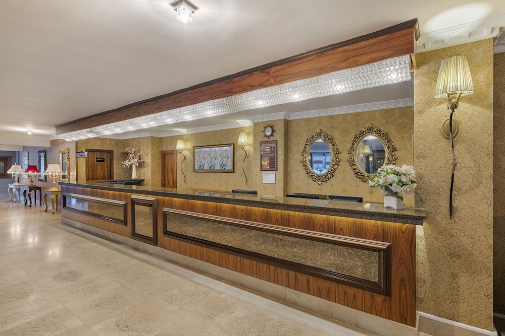 SENZA Grand Santana Hotel 9/63