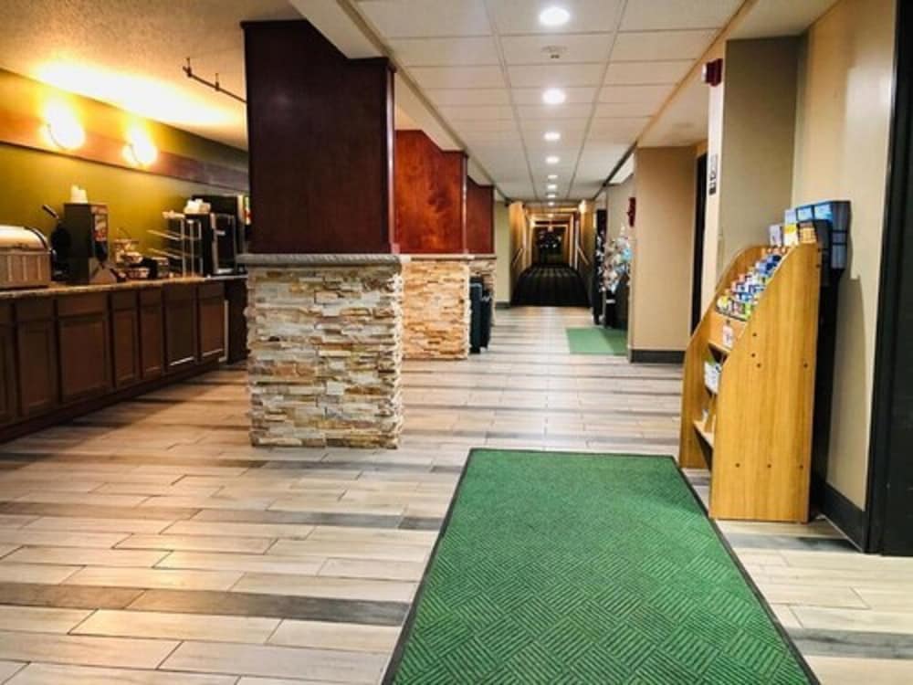 AmericInn by Wyndham Columbus Wisconsin 21/38