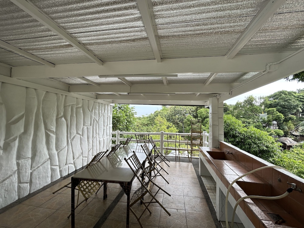 Loreland Farm Resort 43/66