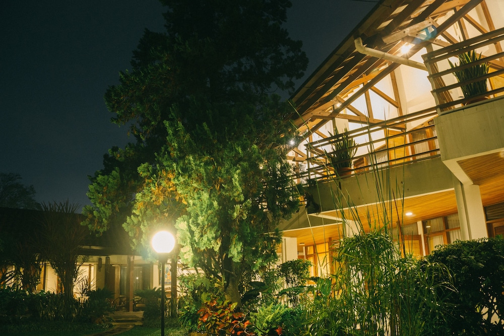 Hotel Bumi Asih 5/64