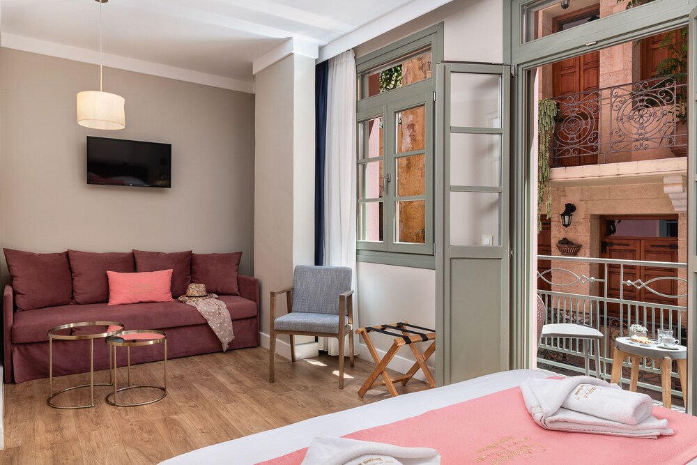 Viaggio Elegant Rooms 32/50