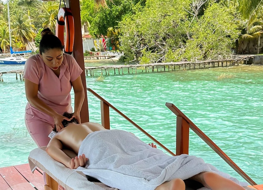 Hotel Carolina Bacalar 19/39