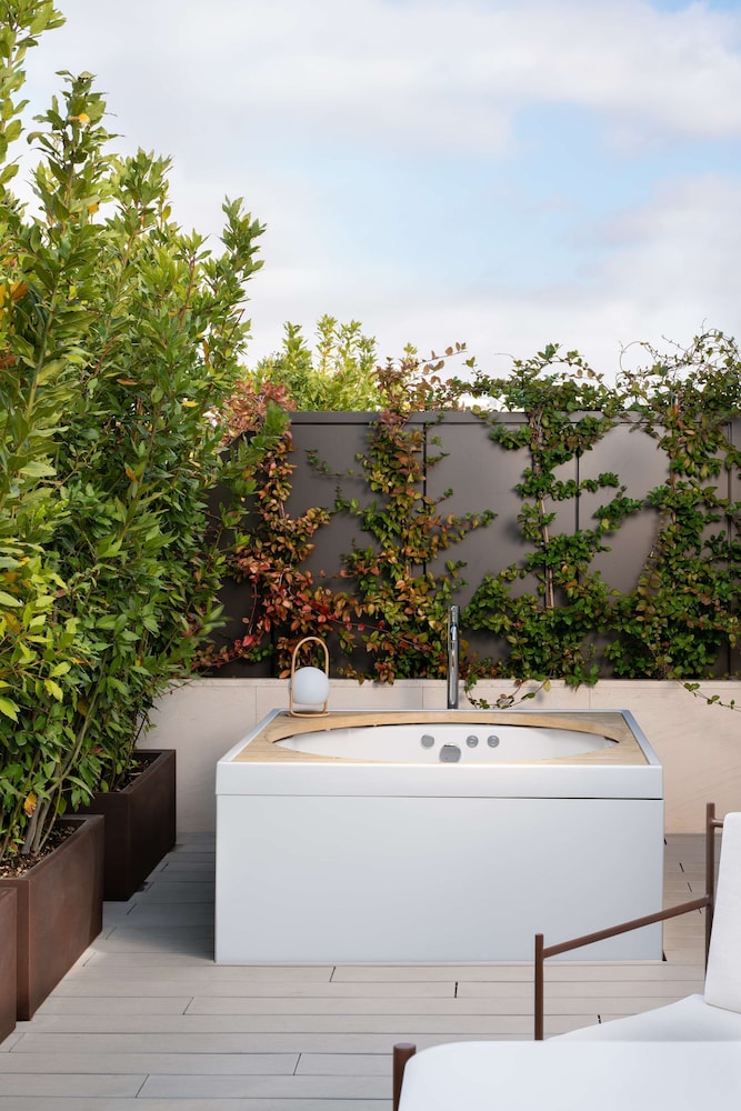 Radisson Collection Hotel, Magdalena Plaza Sevilla 70/73