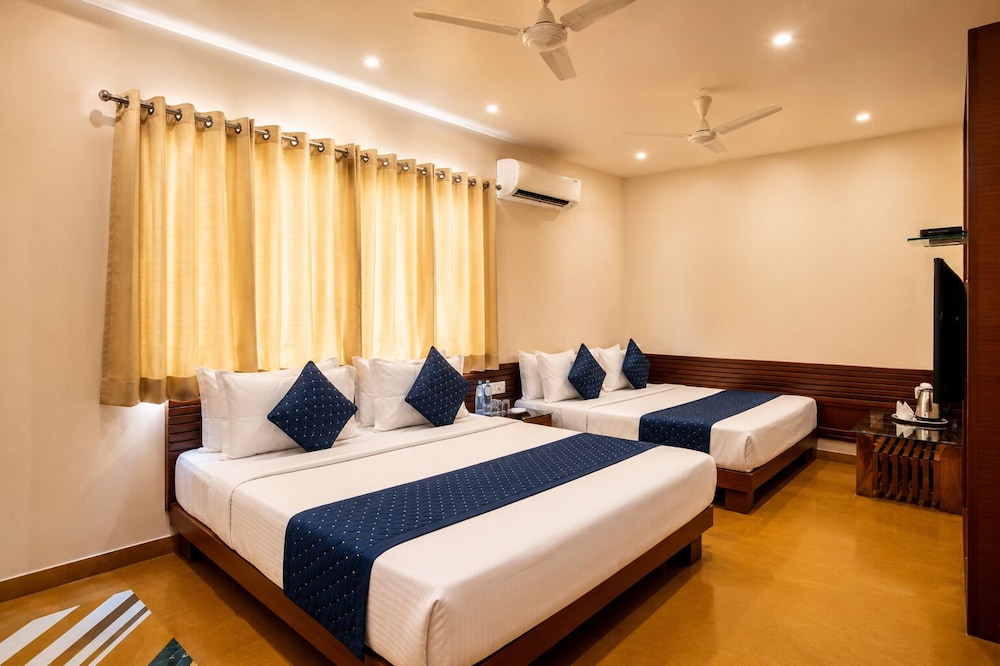 Uddhav Vilas Hotel 17/46