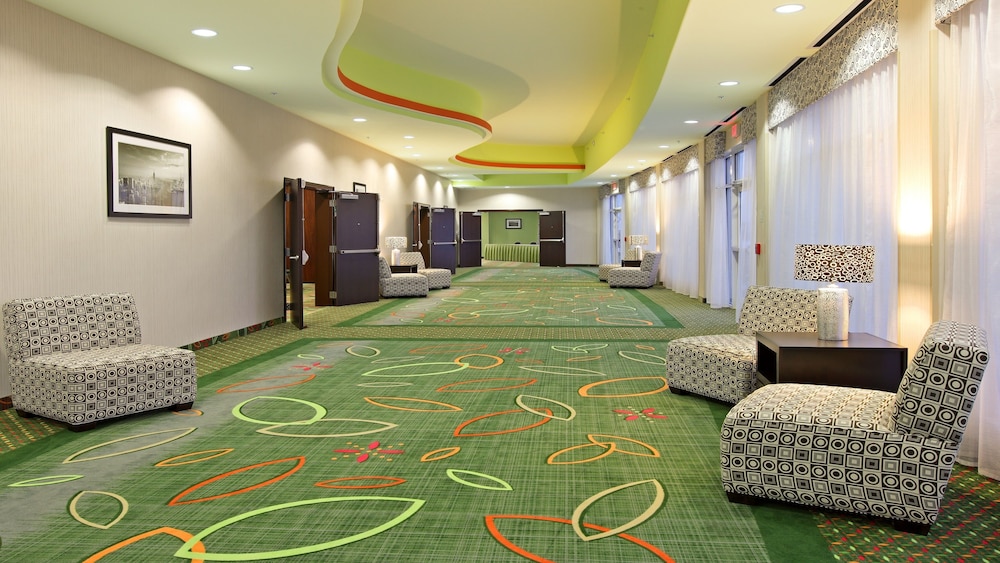 Holiday Inn Garland 26/73