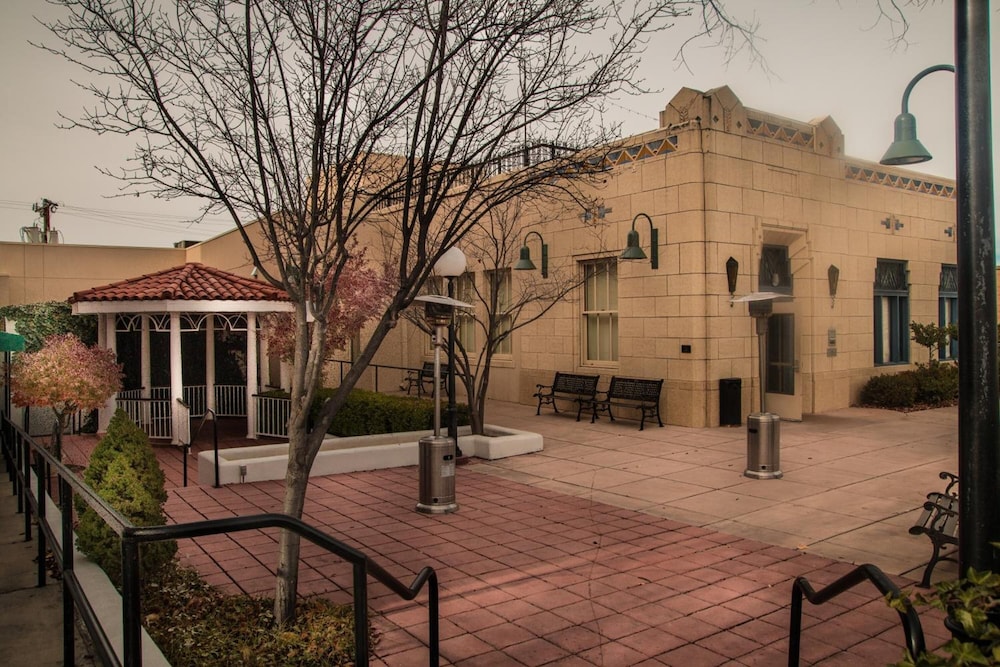 Hassayampa Inn 31/61