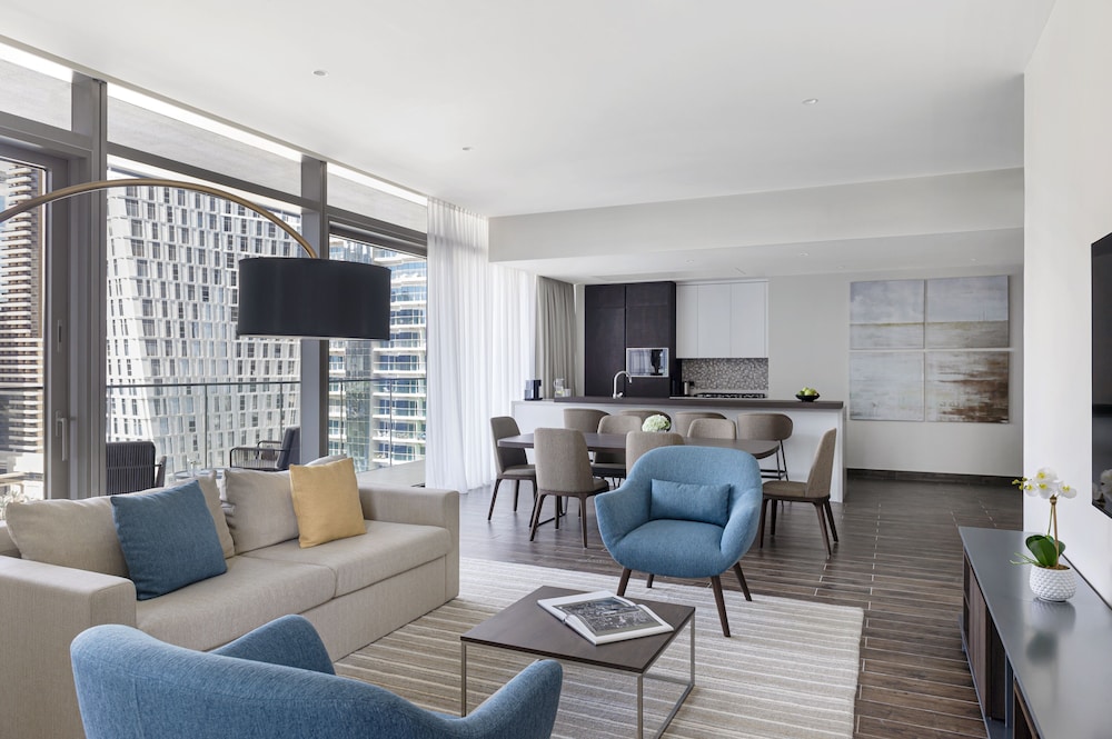 Jumeirah Living Marina Gate 24/41